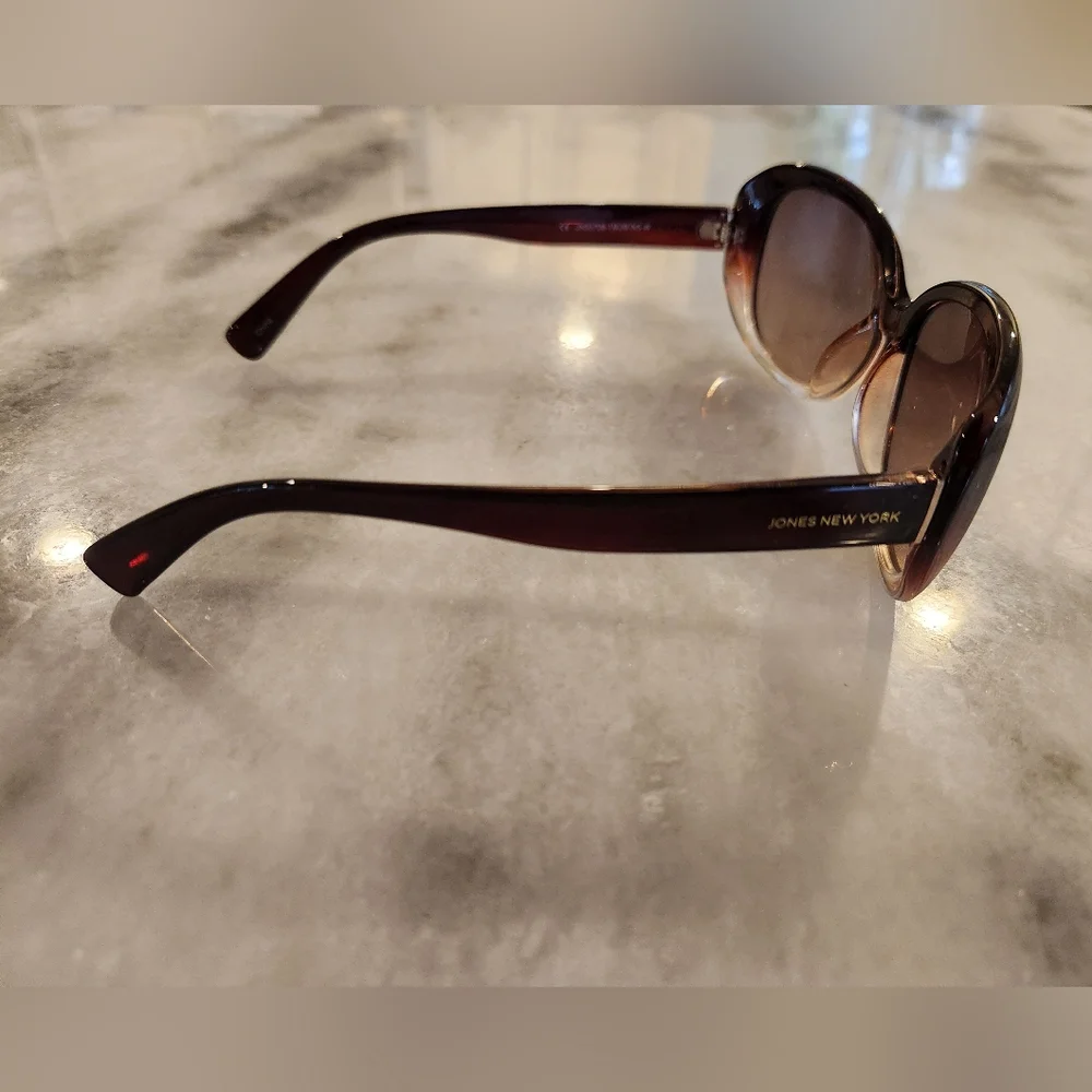 Jones New York | Plastic Brown Sunglasses